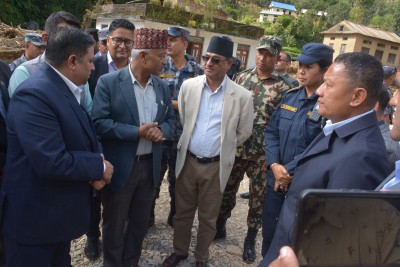  पीडाको बेला सरकारसँगै छ भन्ने अनुभूति दिने गरी काम गर्छौँ- गृहमन्त्री लेखक 